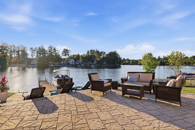 45 Ball Avenue, Salem, NH 03079