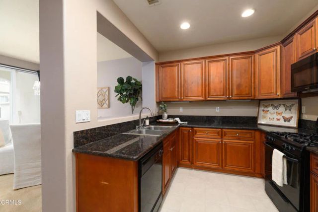 3378 Shadetree Way, Camarillo, CA 93012