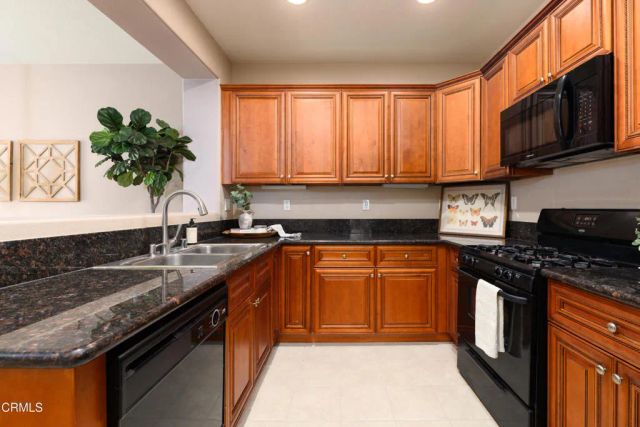 3378 Shadetree Way, Camarillo, CA 93012
