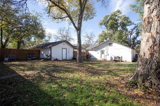 723 Plum Street, Graham, TX 76450