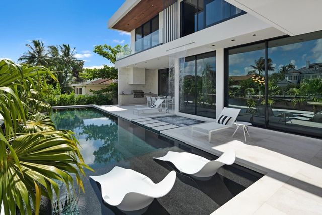 1721 SE 11th Street, Fort Lauderdale, FL 33316