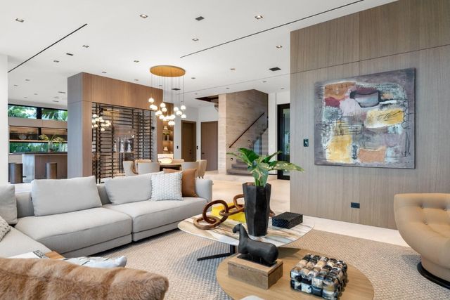 1721 SE 11th Street, Fort Lauderdale, FL 33316