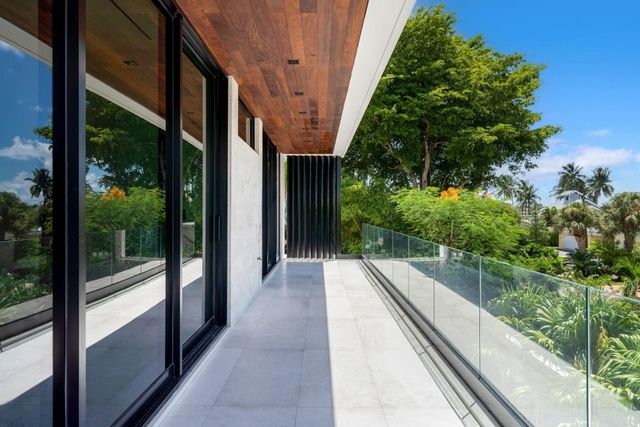 1721 SE 11th Street, Fort Lauderdale, FL 33316