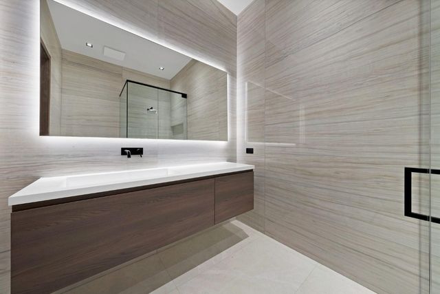 1721 SE 11th Street, Fort Lauderdale, FL 33316