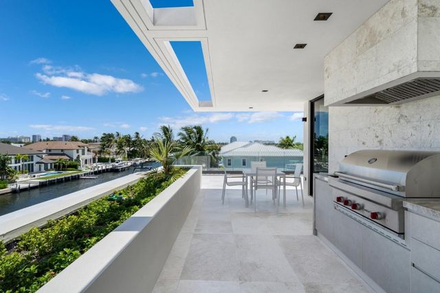 1721 SE 11th Street, Fort Lauderdale, FL 33316