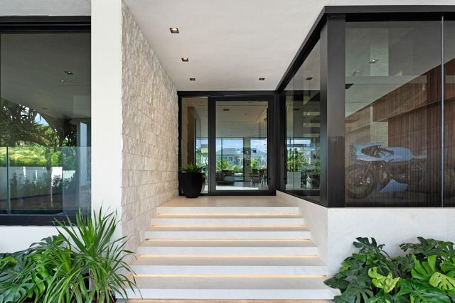 1721 SE 11th Street, Fort Lauderdale, FL 33316