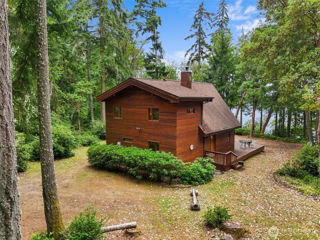 14025 96th Street Ct, Anderson Island, WA 98303