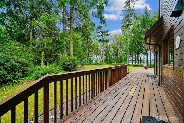 14025 96th Street Ct, Anderson Island, WA 98303