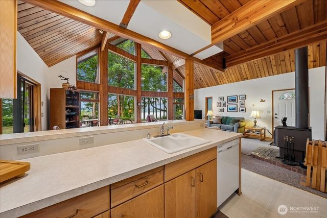 14025 96th Street Ct, Anderson Island, WA 98303