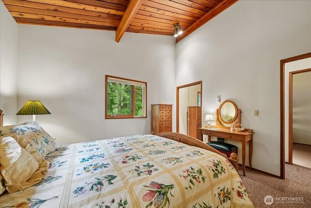 14025 96th Street Ct, Anderson Island, WA 98303