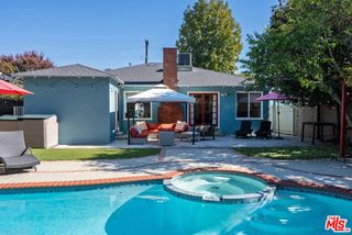 4909 Van Noord Avenue, Sherman Oaks, CA 91423