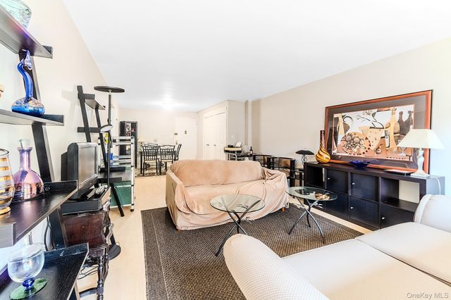 1215 Avenue M Avenue 1F, Brooklyn, NY 11230