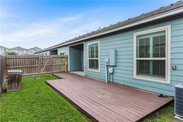 7430 Castille Ct, Corpus Christi, TX 78414