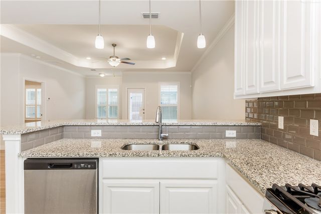 7430 Castille Ct, Corpus Christi, TX 78414
