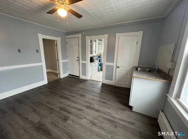 17 Congress Avenue 2, Waterbury, CT 06708