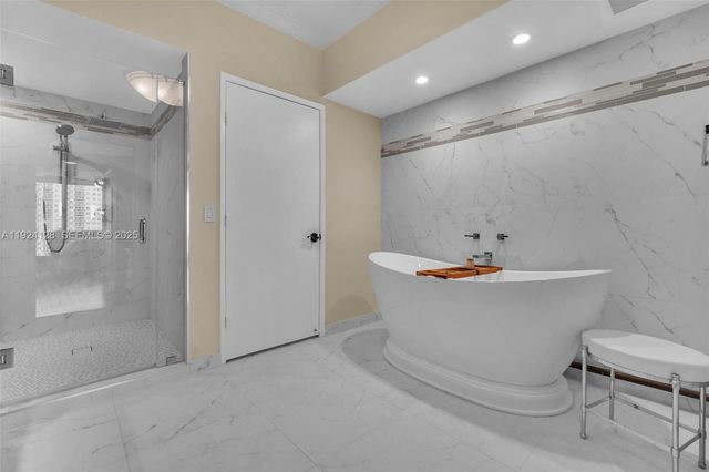 333 Las Olas Way 1705, Fort Lauderdale, FL 33301