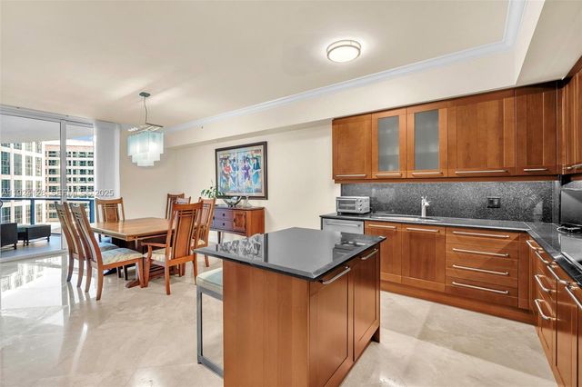 333 Las Olas Way 1705, Fort Lauderdale, FL 33301