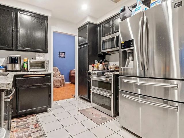 3041 CAMINITO Lane, Palmdale, CA 93550