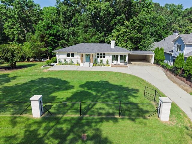 401 Cottonwood Drive, Woodstock, GA 30189