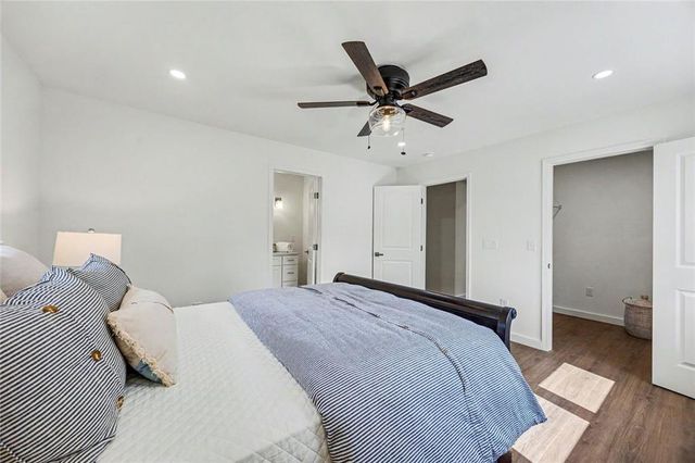 401 Cottonwood Drive, Woodstock, GA 30189