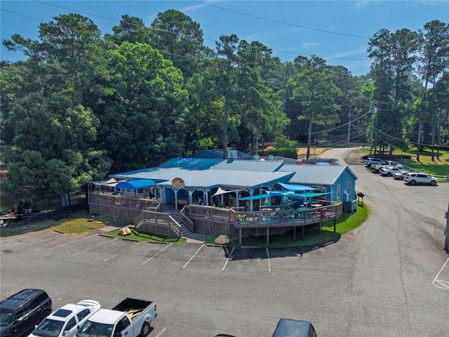 401 Cottonwood Drive, Woodstock, GA 30189