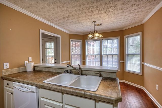 1006 English Oak Lane, Winder, GA 30680