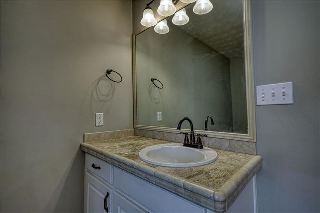 1006 English Oak Lane, Winder, GA 30680