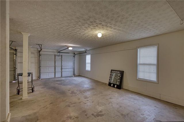 1006 English Oak Lane, Winder, GA 30680