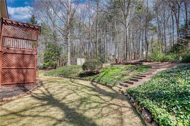 1006 English Oak Lane, Winder, GA 30680