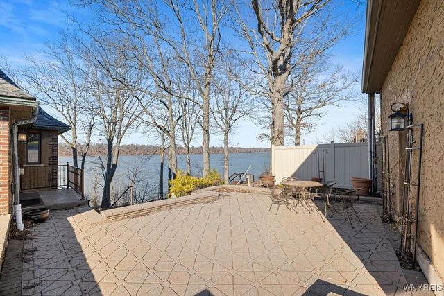 4090 Lower River Road, Lewiston, NY 14174