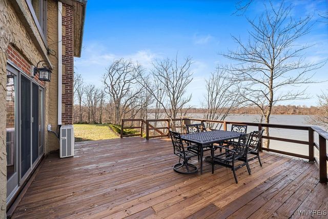 4090 Lower River Road, Lewiston, NY 14174