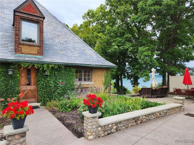 4090 Lower River Road, Lewiston, NY 14174