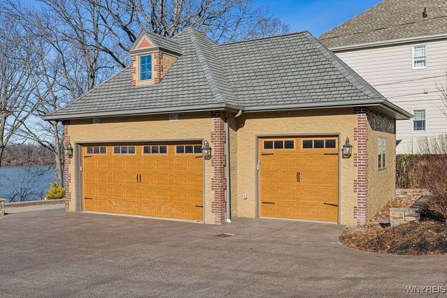 4090 Lower River Road, Lewiston, NY 14174