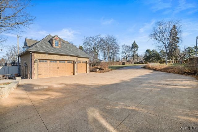 4090 Lower River Road, Lewiston, NY 14174