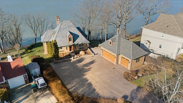 4090 Lower River Road, Lewiston, NY 14174