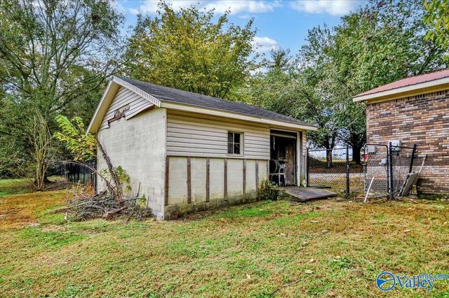 6460 Brashiers Chapel Road, Arab, AL 35016