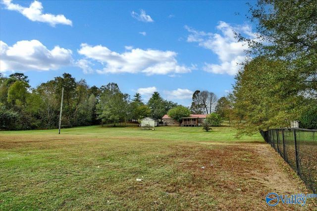 6460 Brashiers Chapel Road, Arab, AL 35016