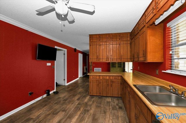 6460 Brashiers Chapel Road, Arab, AL 35016