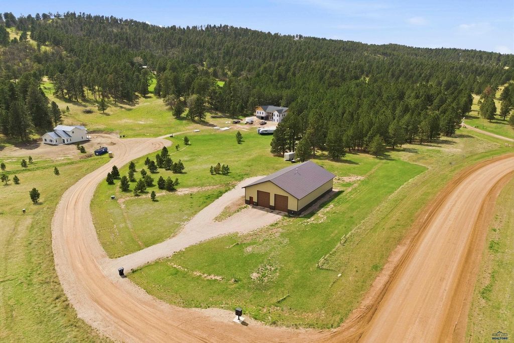 13092 BACKCOUNTRY LN, Sturgis, SD 57785