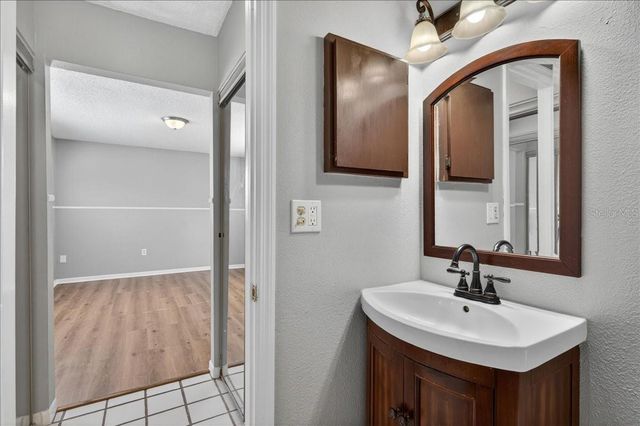 10202 56TH STREET N, Pinellas Park, FL 33782