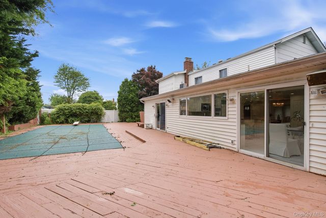 74 Rockland Drive, Jericho, NY 11753