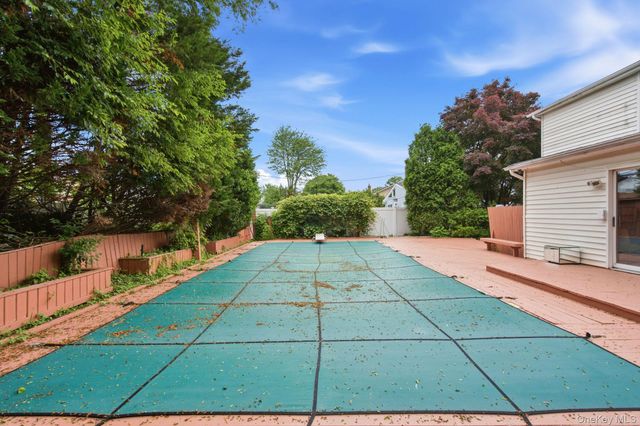 74 Rockland Drive, Jericho, NY 11753