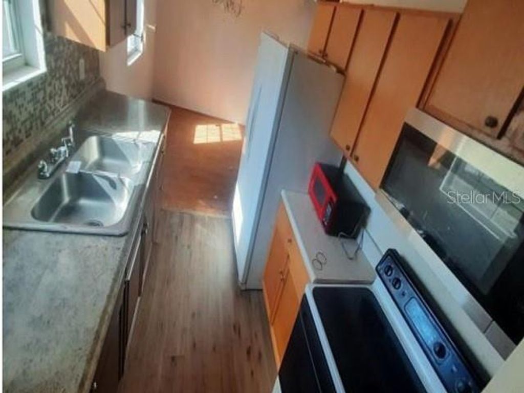 Image 4 of property listing at 306 WATSON AVENUE, Arcadia, FL 34266