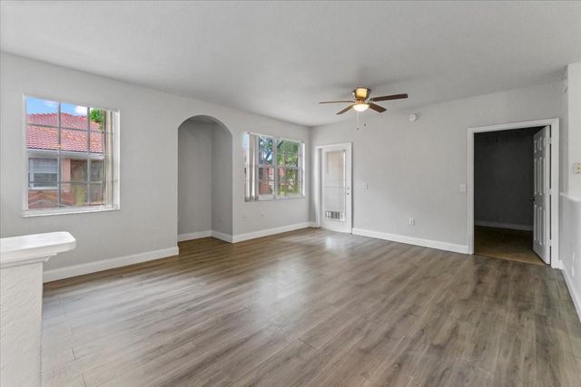 2301 Belmont Ln 2301, North Lauderdale, FL 33068