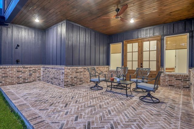 15937 Stagecoach Road, Stagecoach, TX 77355