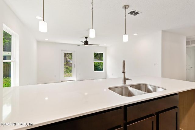 8942 5TH Avenue, Jacksonville, FL 32208