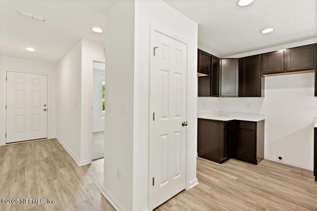 8942 5TH Avenue, Jacksonville, FL 32208