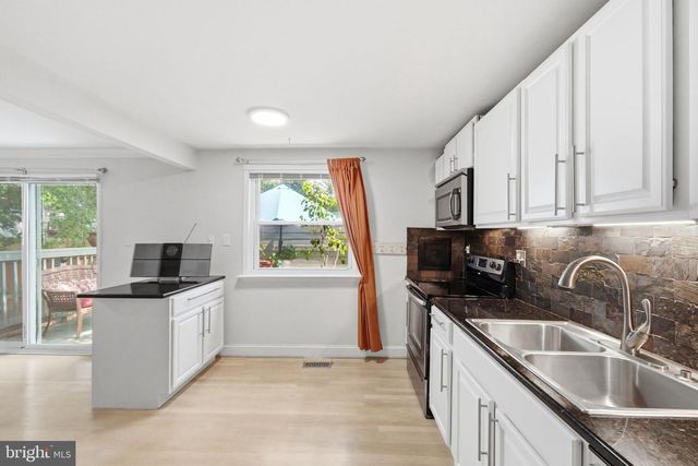 7021 BEDROCK RD, Alexandria, VA 22306