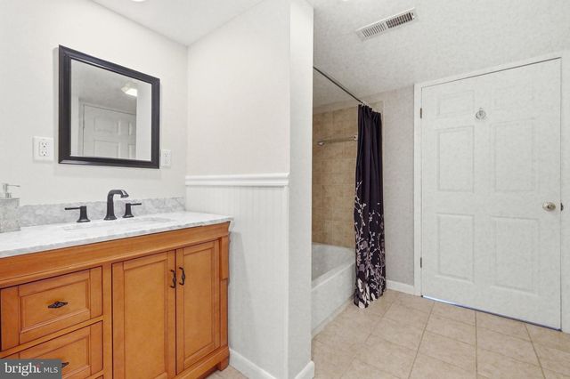 7021 BEDROCK RD, Alexandria, VA 22306