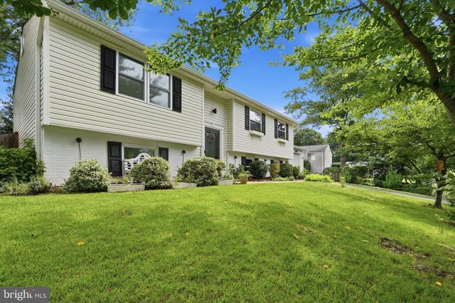 7021 BEDROCK RD, Alexandria, VA 22306